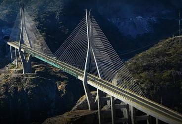 PUENTE BALUARTE 1.jpeg